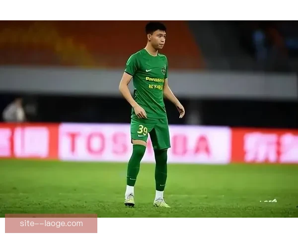中国男足主场0比0战平日本队 关键时刻展现顽强防守力争晋级世界杯